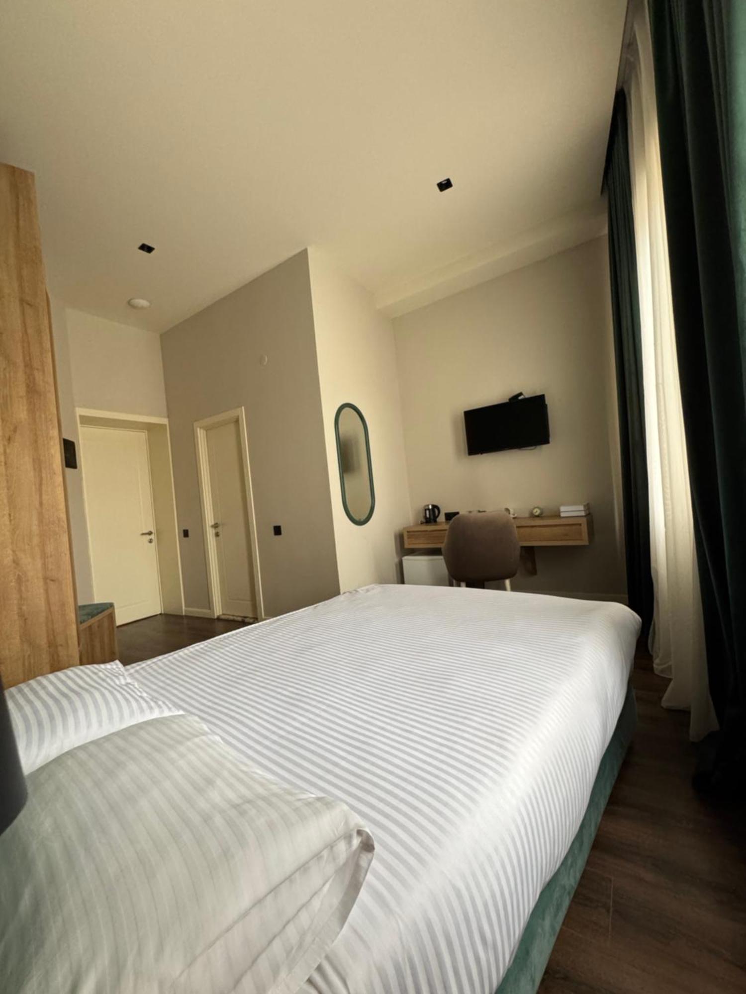Central Hotel קוטאיסי מראה חיצוני תמונה